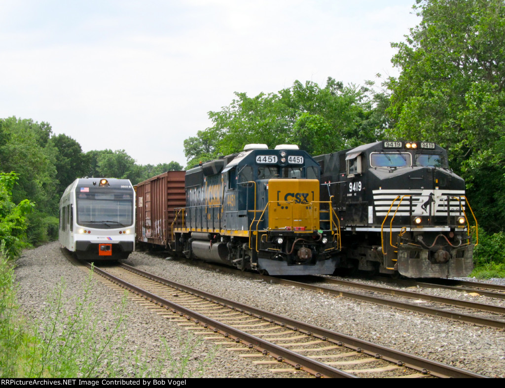 NJT 3503, CSX 4451, NS 9419